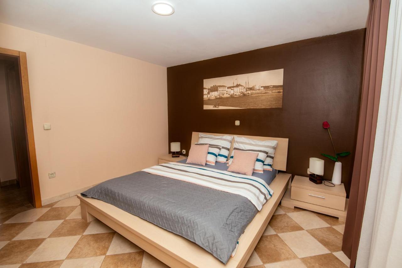 M&M Apartments Biograd Na Moru Εξωτερικό φωτογραφία